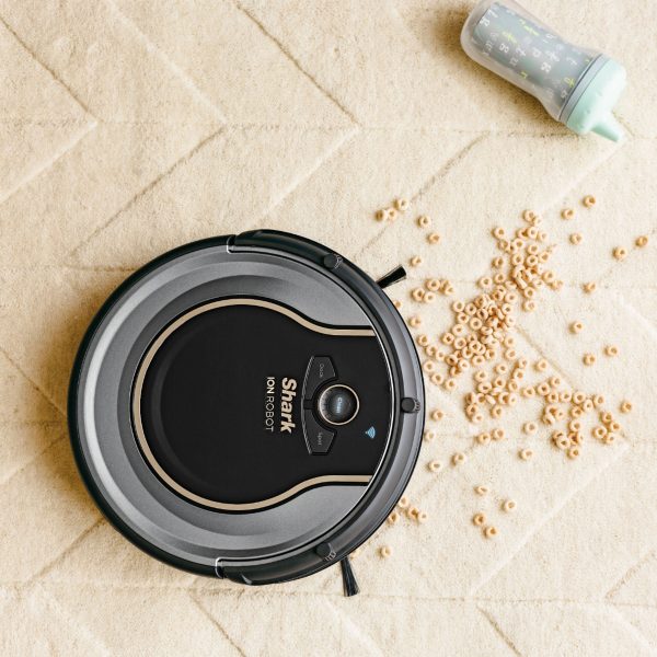 Shark - ION Robot Vacuum R75 with Wi-Fi - Smoke/Ash - Image 8