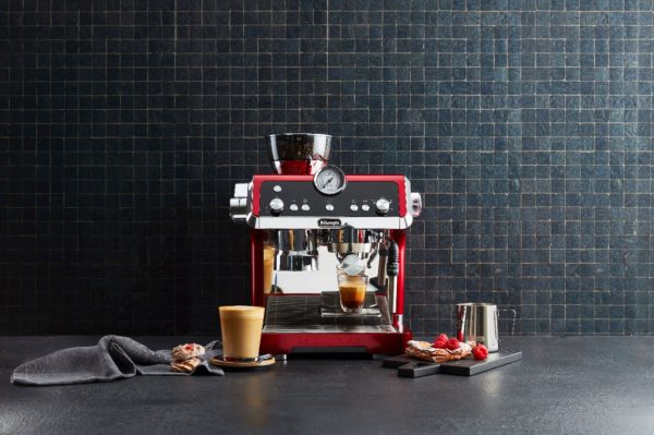 De'Longhi - La Specialista Prestigio Espresso Machine with Active Temperature Control and Dual Heating System - Red