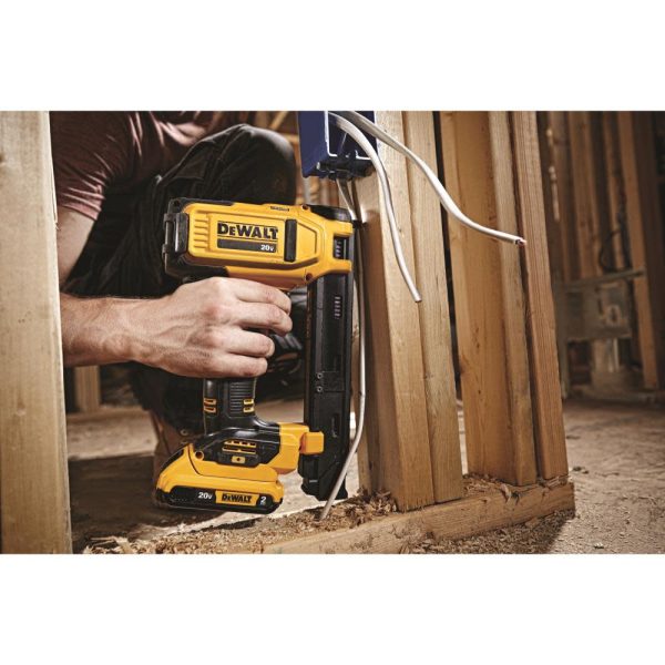 20V MAX* Cordless Cable Stapler Kit - Image 4