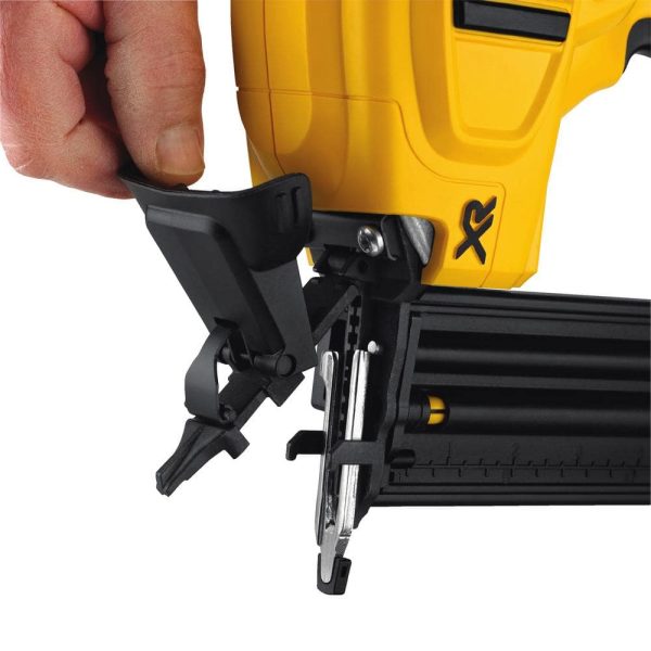 20V MAX XR Lithium-Ion Cordless 18-Gauge Brad Nailer (Tool Only) DCN680B - Image 7