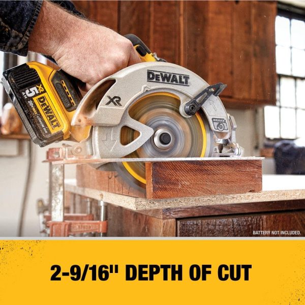 20V MAX 7 1/4�± Circular Saw and Lithium Ion Battery Starter Kit - Image 2