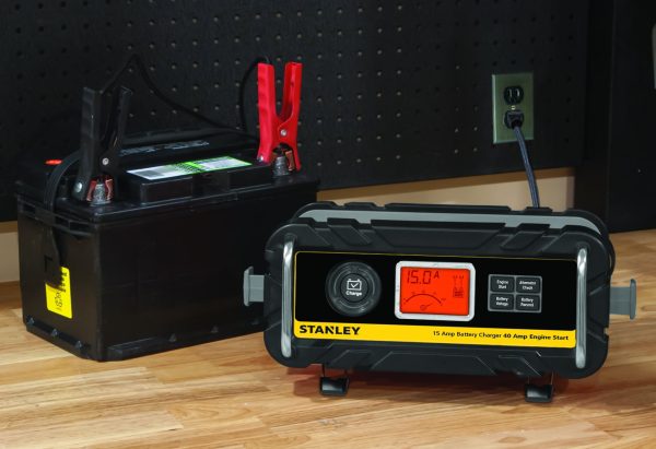 STANLEY 15 Amp Battery Charger with 40 Amp Engine Start (BC15BS) - Image 6