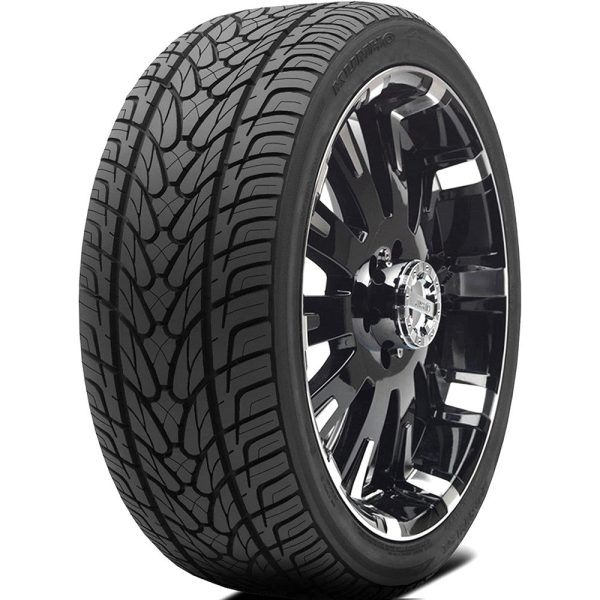 Kumho Ecsta STX 305/50R20 XL Performance Tire