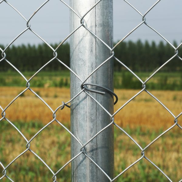 ALEKO KITCLF6X50 Galvanized Steel 6 x 50 ft. Chain Link Fence Complete Kit - Image 10